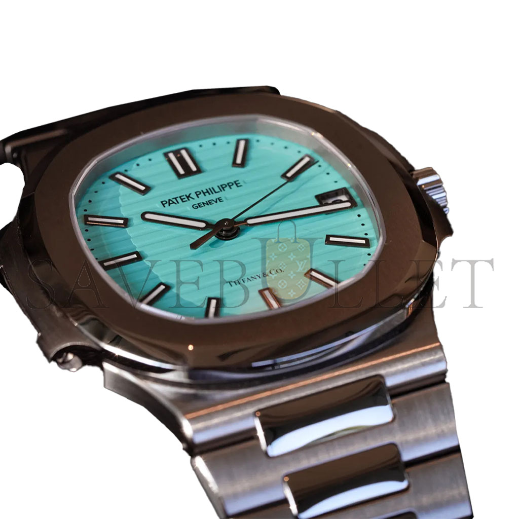 PATEK PHILIPPE NAUTILUS 40MM WATCH 5711/1A-018